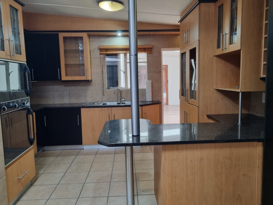 4 Bedroom Property for Sale in Churchill Estate Western Cape